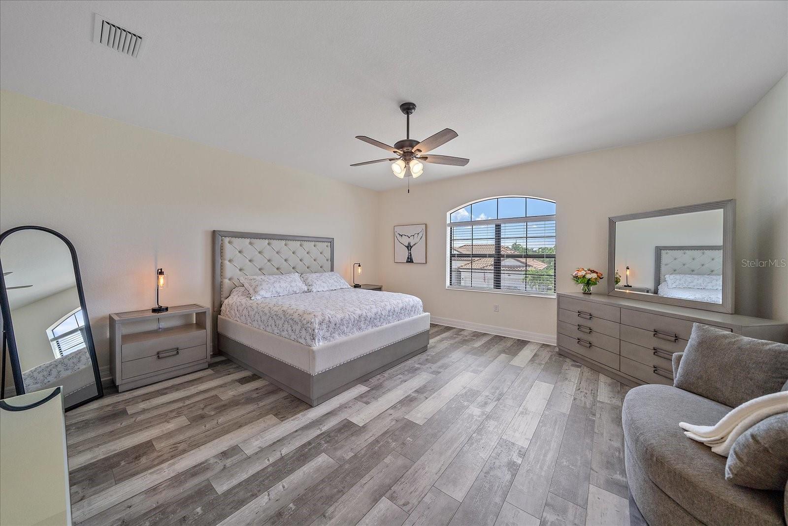 Image 37 of 55 For 20698 Valprato Court