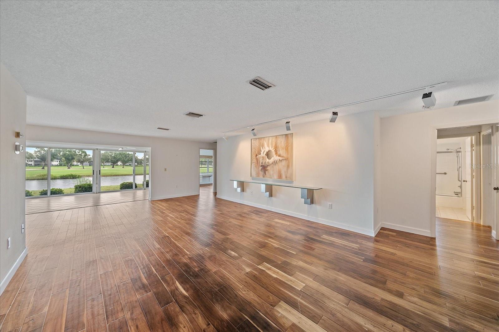 Image 4 of 36 For 7077 Country Club Drive N