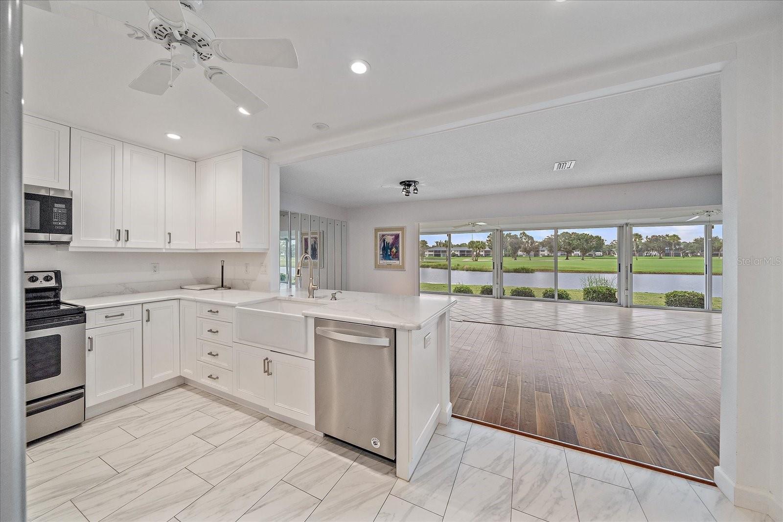Image 9 of 36 For 7077 Country Club Drive N