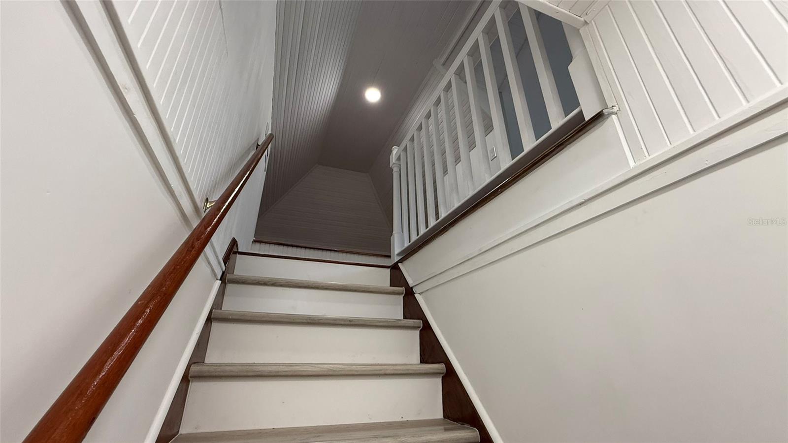 Image 76 of 98 For 1330 Cherry Street Ne