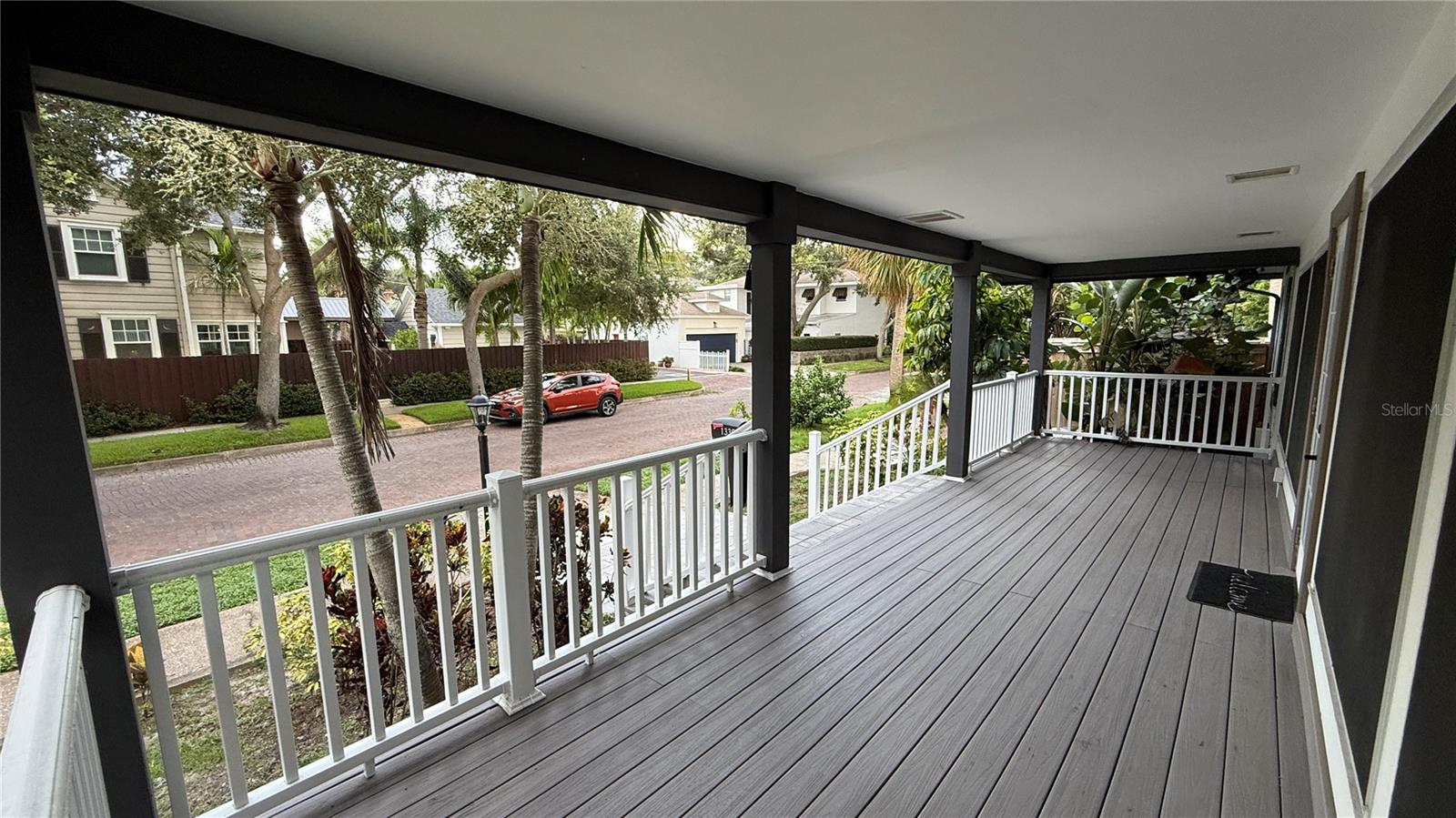 Listing photo id 6 for 1330 Cherry Street Ne