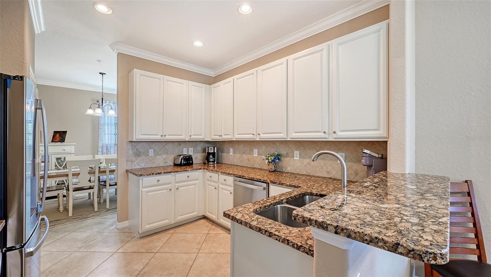 Image 12 of 42 For 115 Red Fox Court 102