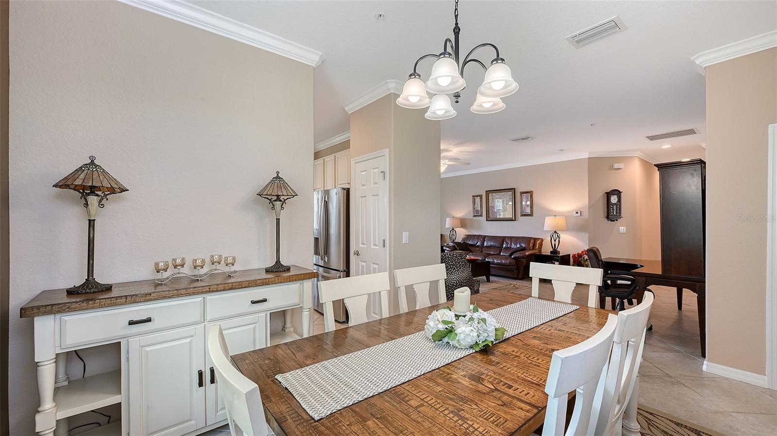 Image 16 of 42 For 115 Red Fox Court 102
