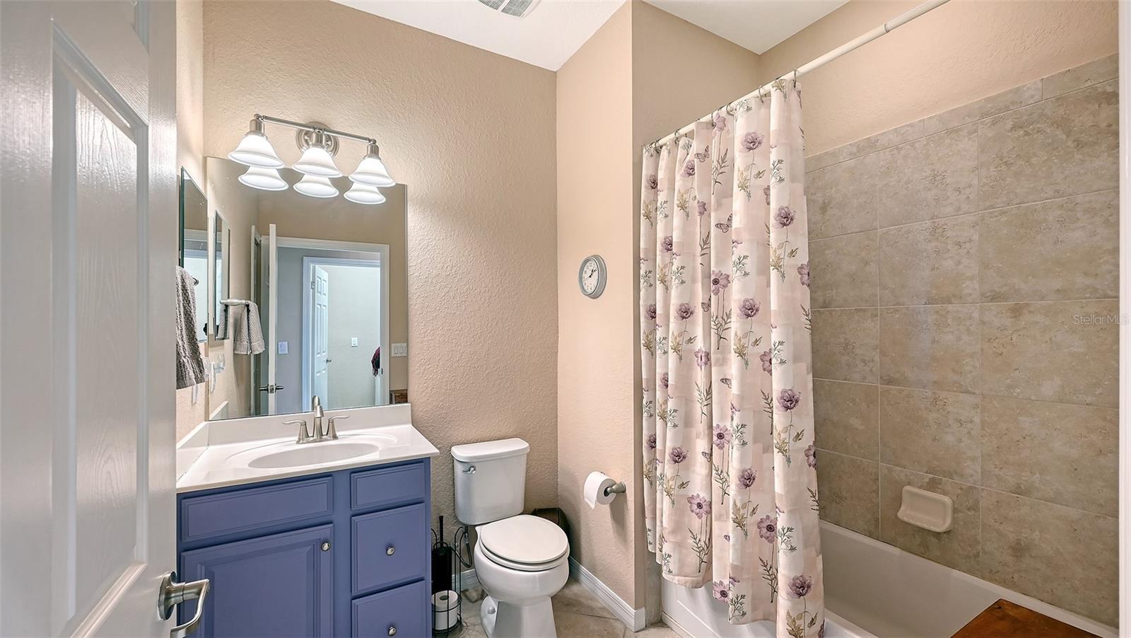 Image 23 of 42 For 115 Red Fox Court 102