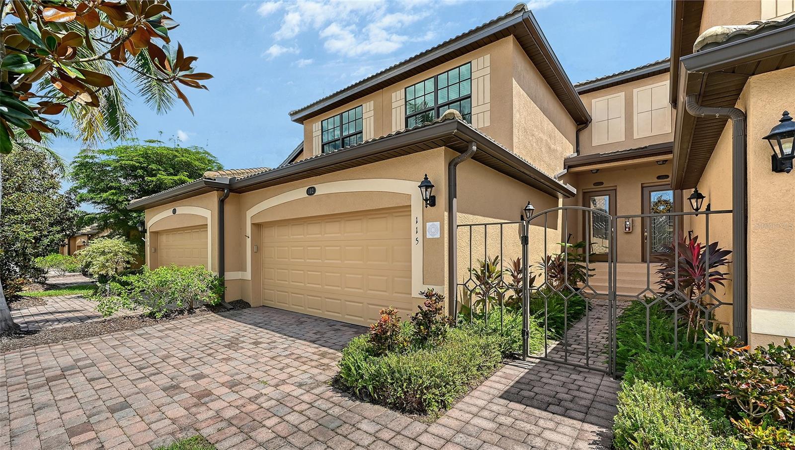 Image 4 of 42 For 115 Red Fox Court 102