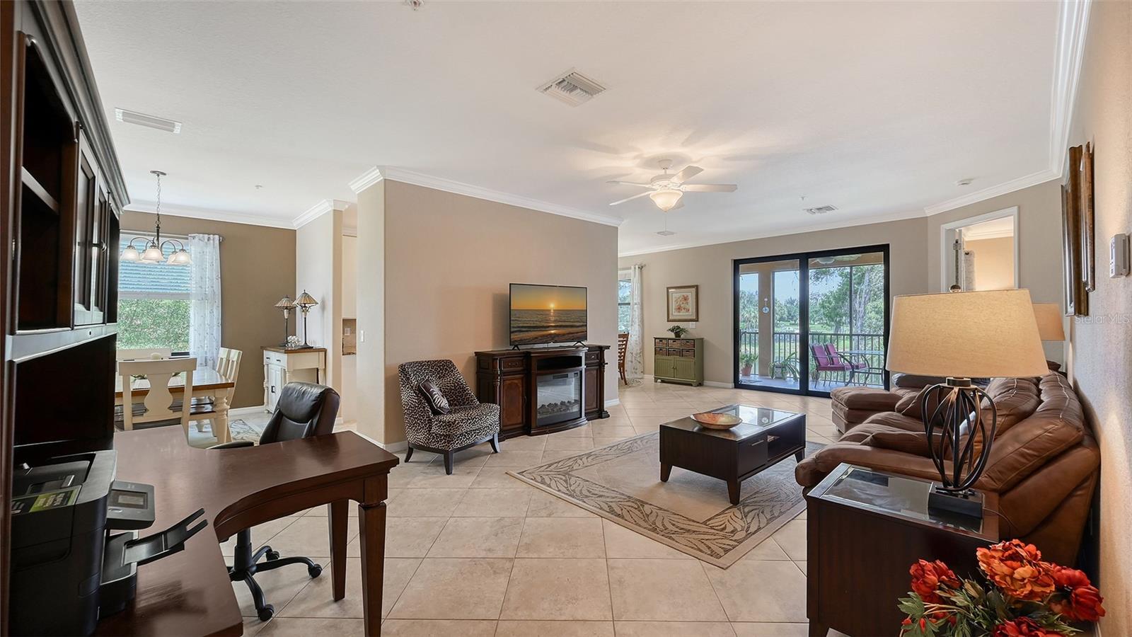 Image 6 of 42 For 115 Red Fox Court 102