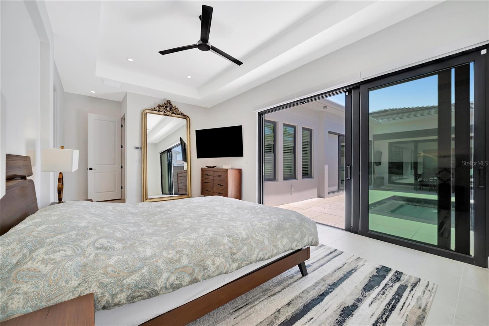 Image 33 of 61 For 5939 Redbay Boulevard