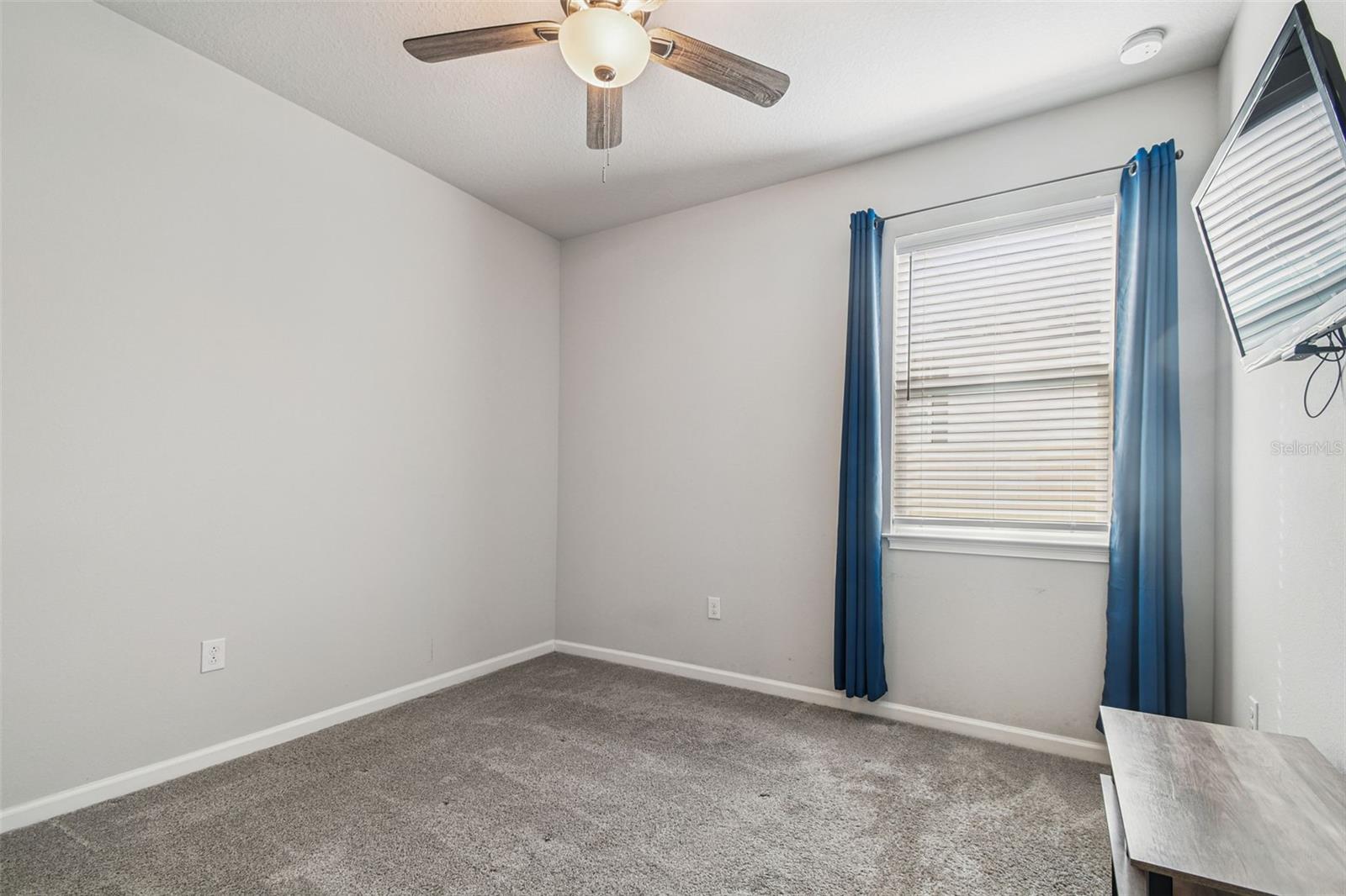 Image 17 of 36 For 11514 Cedar Valley  101