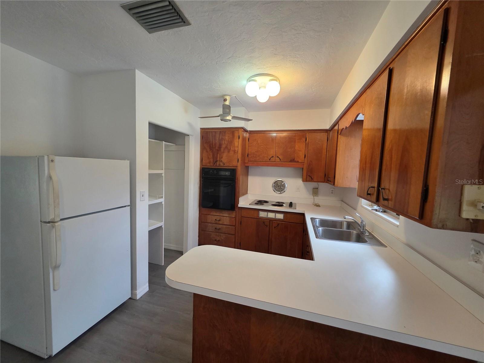 Image 12 of 26 For 4461 Maceachen Boulevard