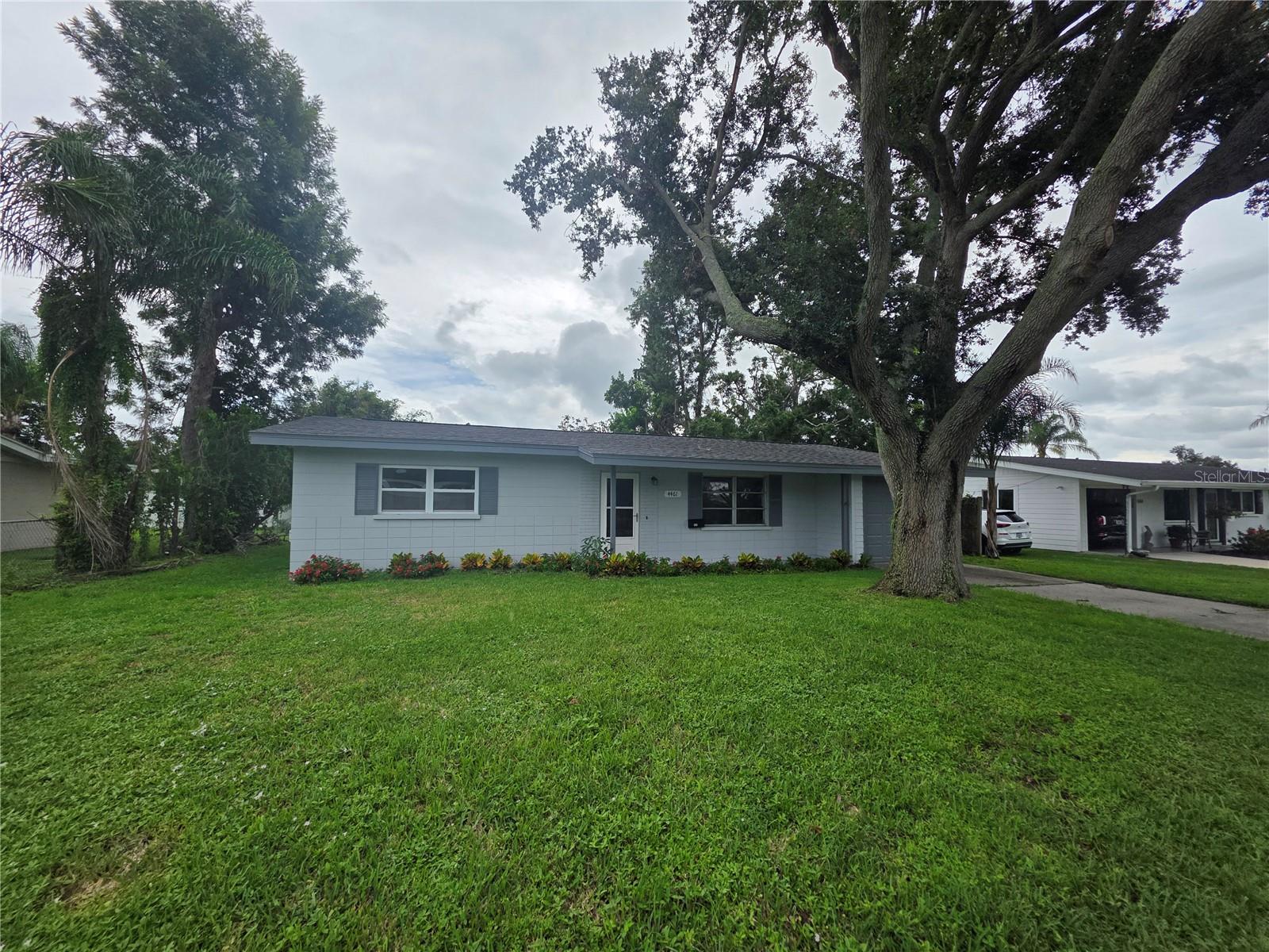 Image 3 of 26 For 4461 Maceachen Boulevard