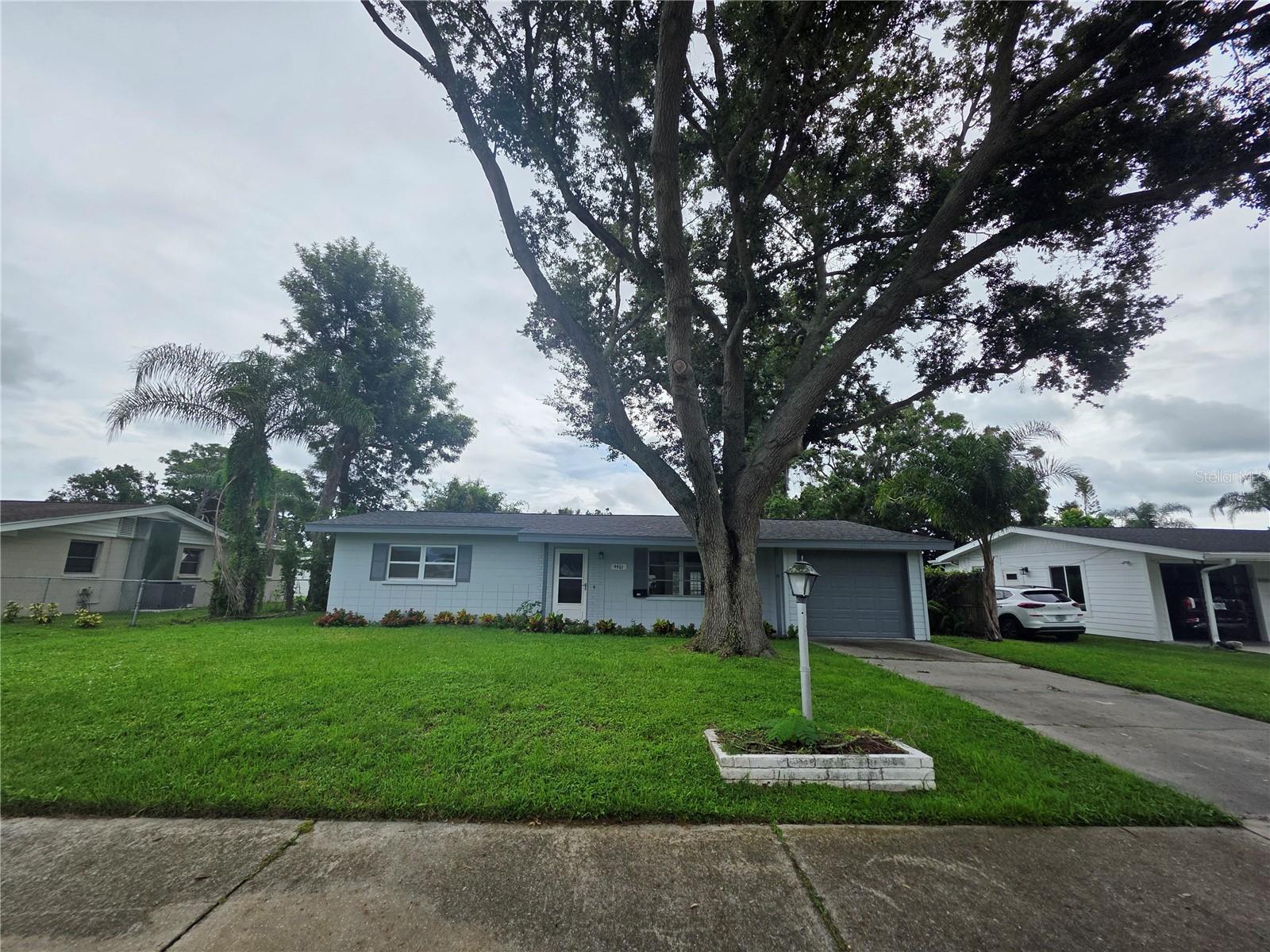 Image 4 of 26 For 4461 Maceachen Boulevard