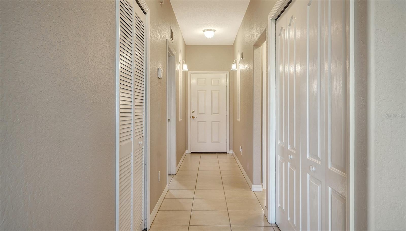 Image 11 of 86 For 811 Fairwaycove Lane 107