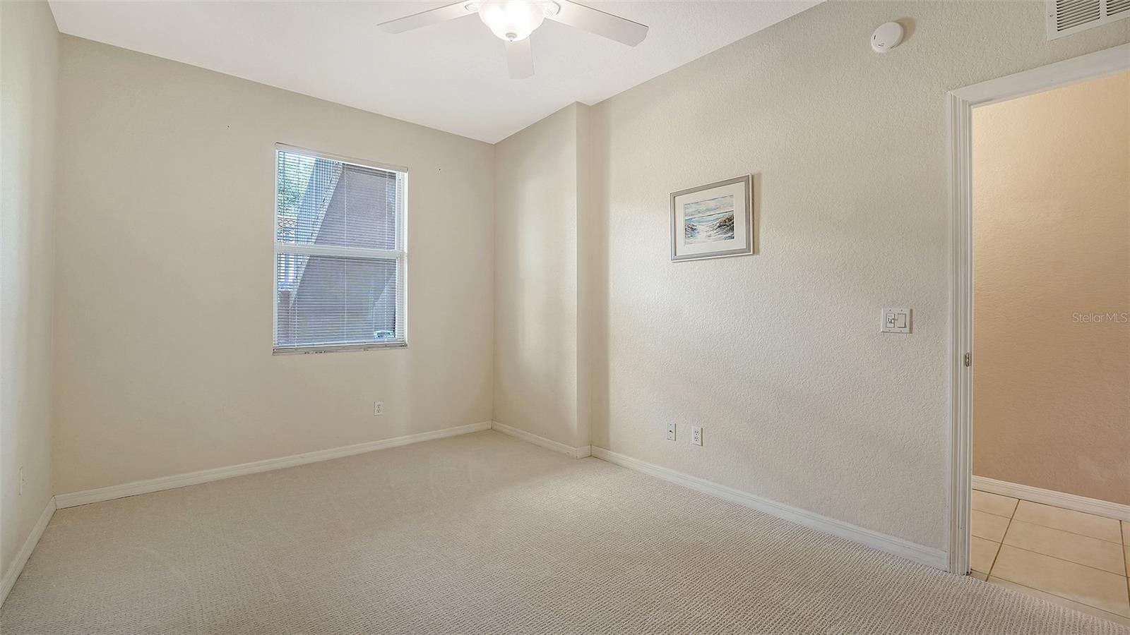 Image 29 of 86 For 811 Fairwaycove Lane 107