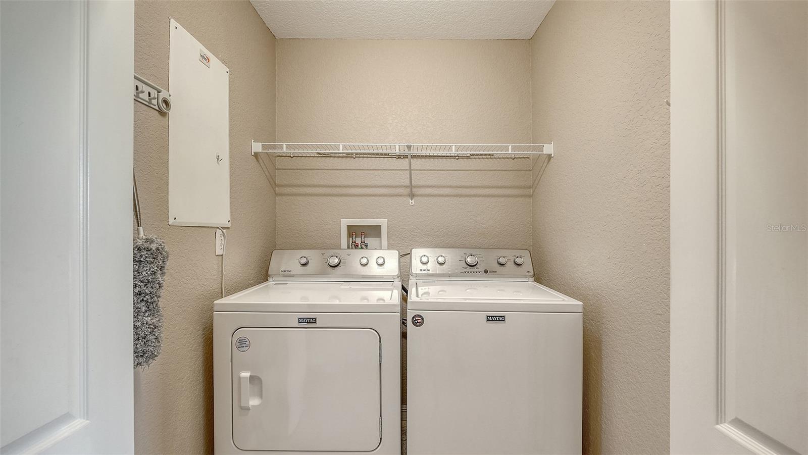 Image 39 of 86 For 811 Fairwaycove Lane 107