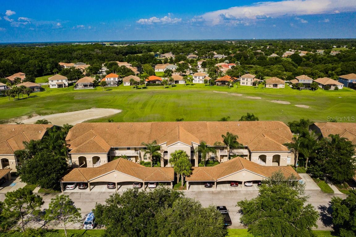 Image 49 of 86 For 811 Fairwaycove Lane 107