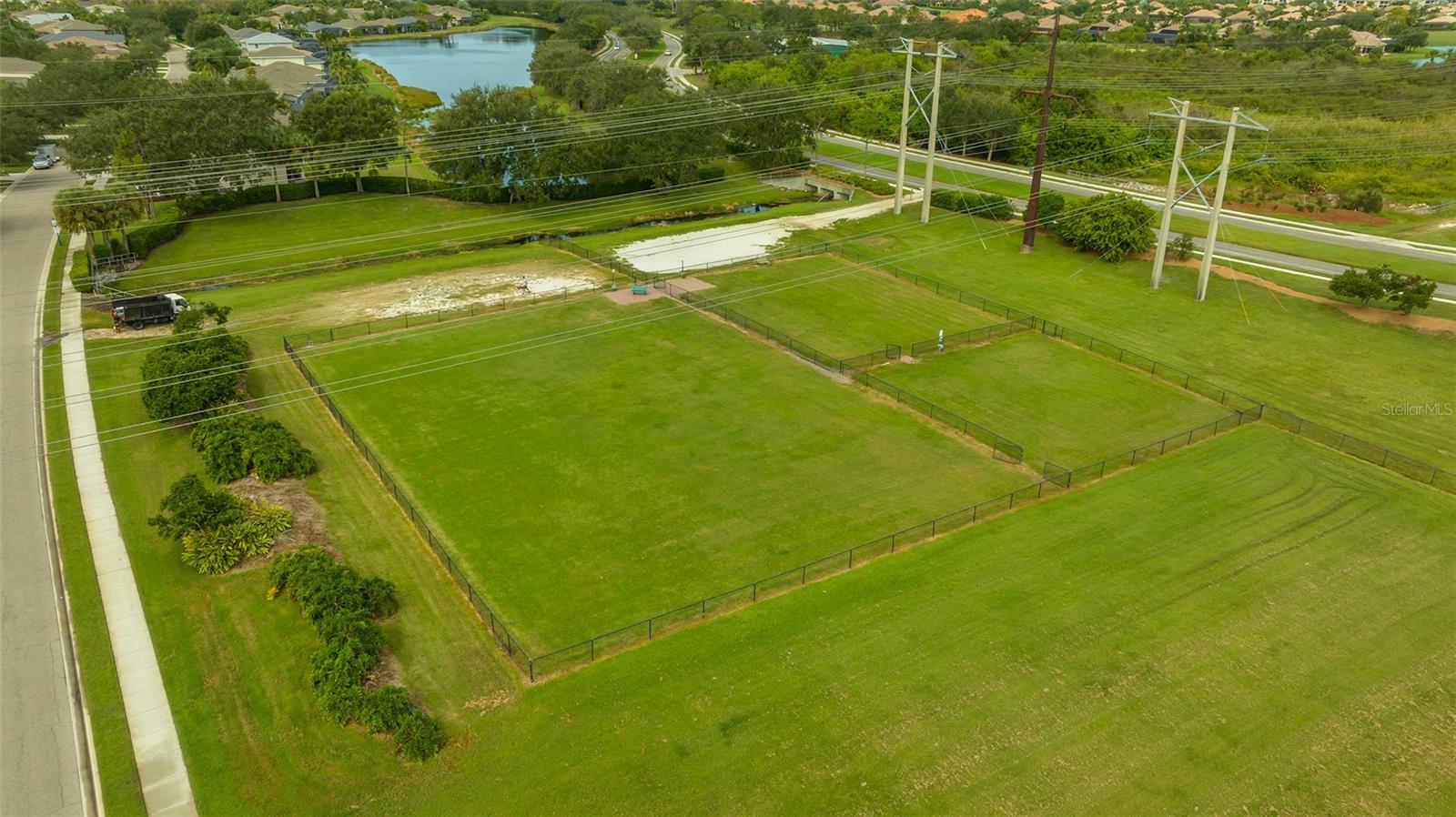 Image 80 of 86 For 811 Fairwaycove Lane 107