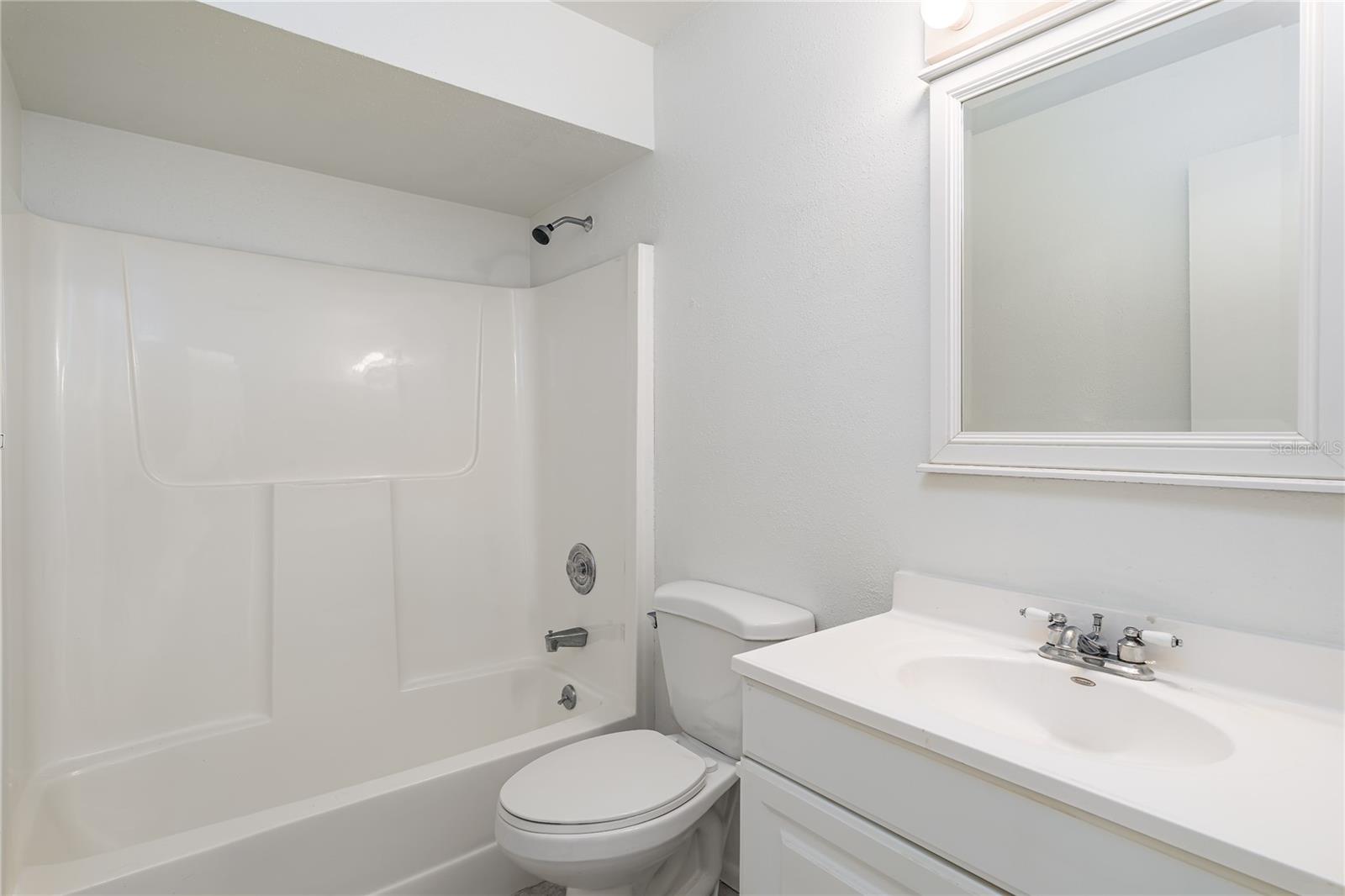 Image 12 of 23 For 1215 20th Avenue W