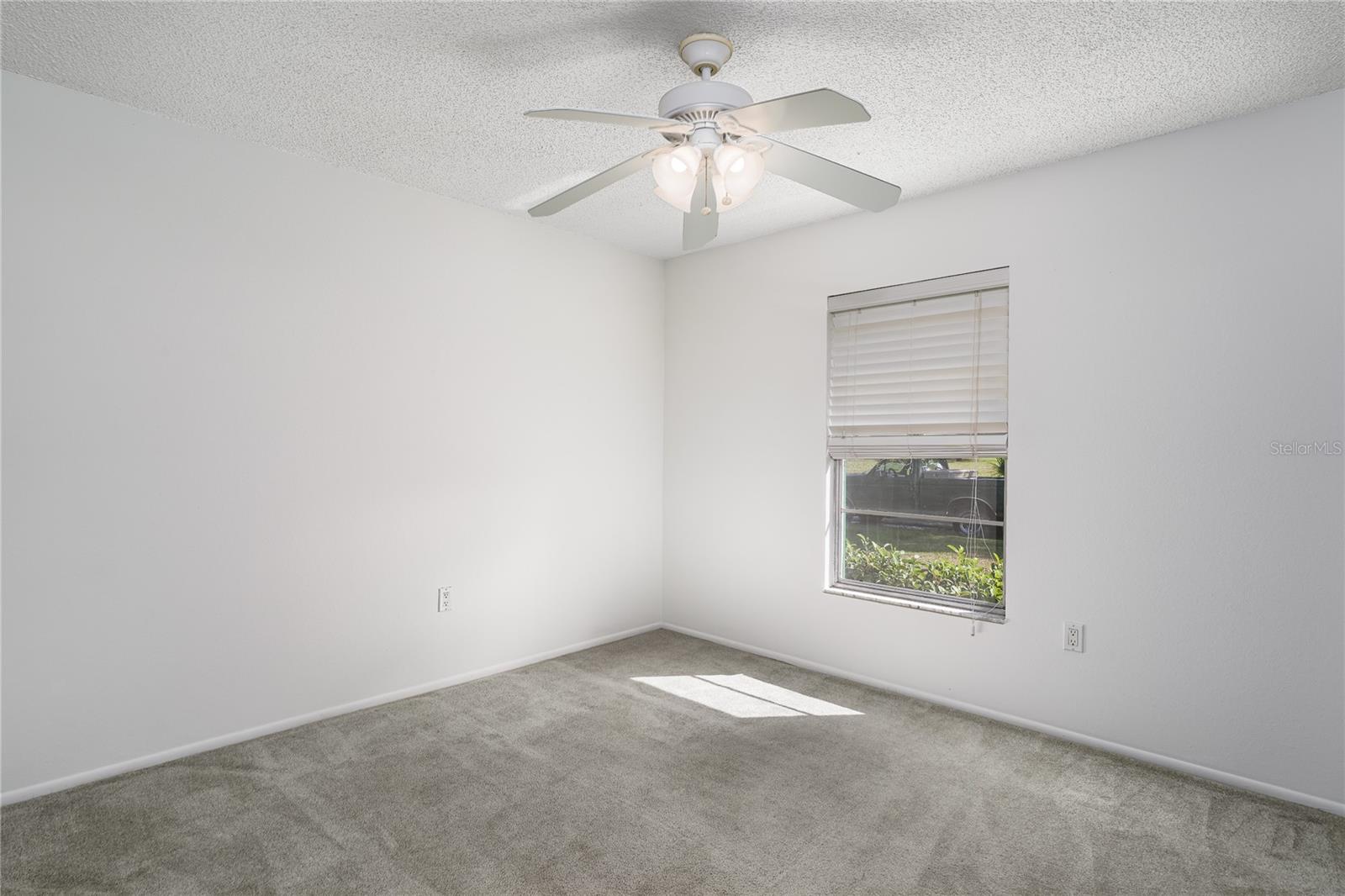 Image 13 of 23 For 1215 20th Avenue W