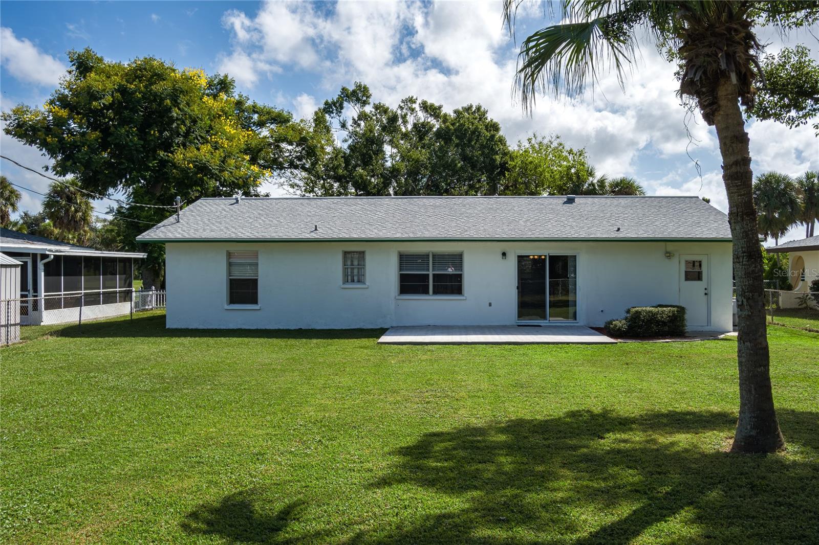 Image 18 of 23 For 1215 20th Avenue W