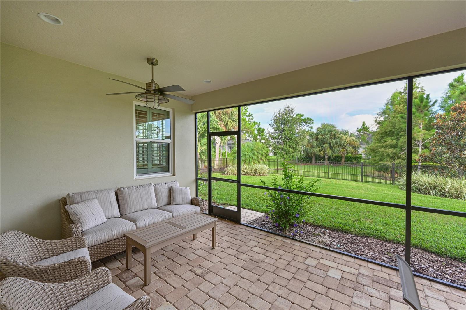 Image 23 of 42 For 8031 Sandstar Way