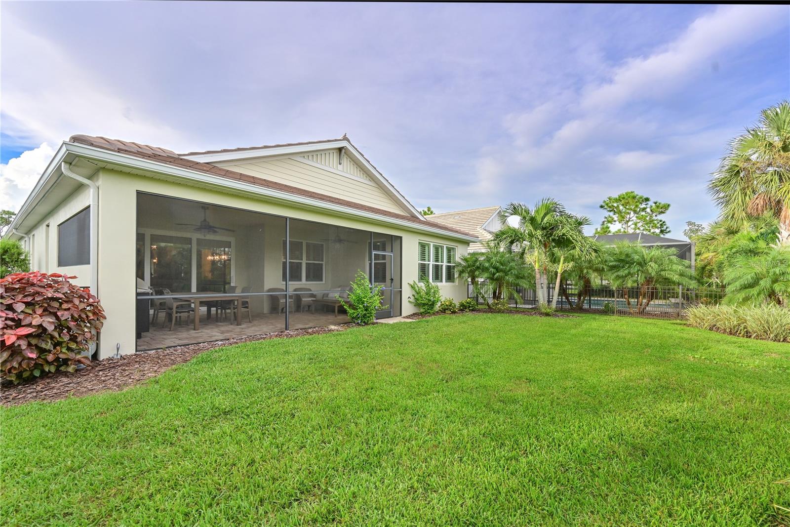 Image 24 of 42 For 8031 Sandstar Way