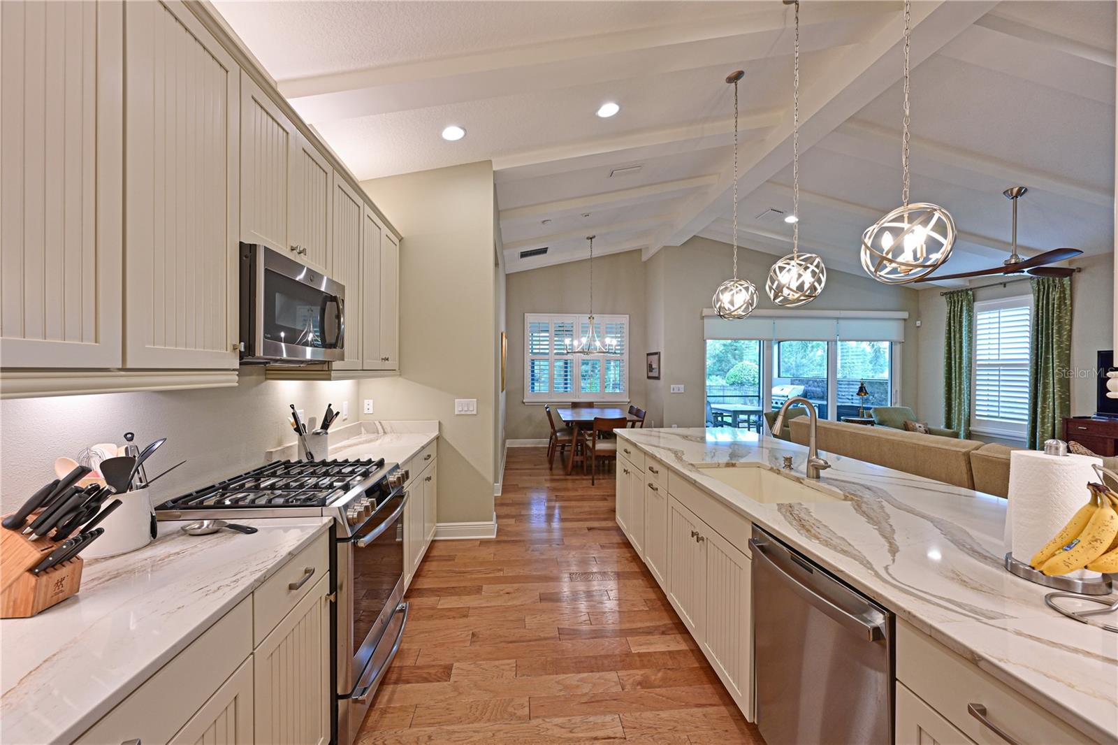 Image 9 of 42 For 8031 Sandstar Way