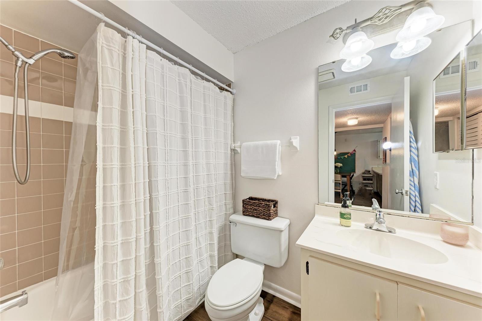 Image 15 of 29 For 6033 34th Street W 122