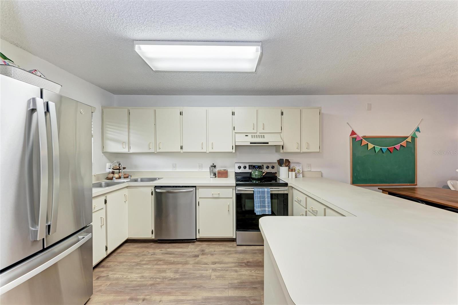 Image 6 of 29 For 6033 34th Street W 122