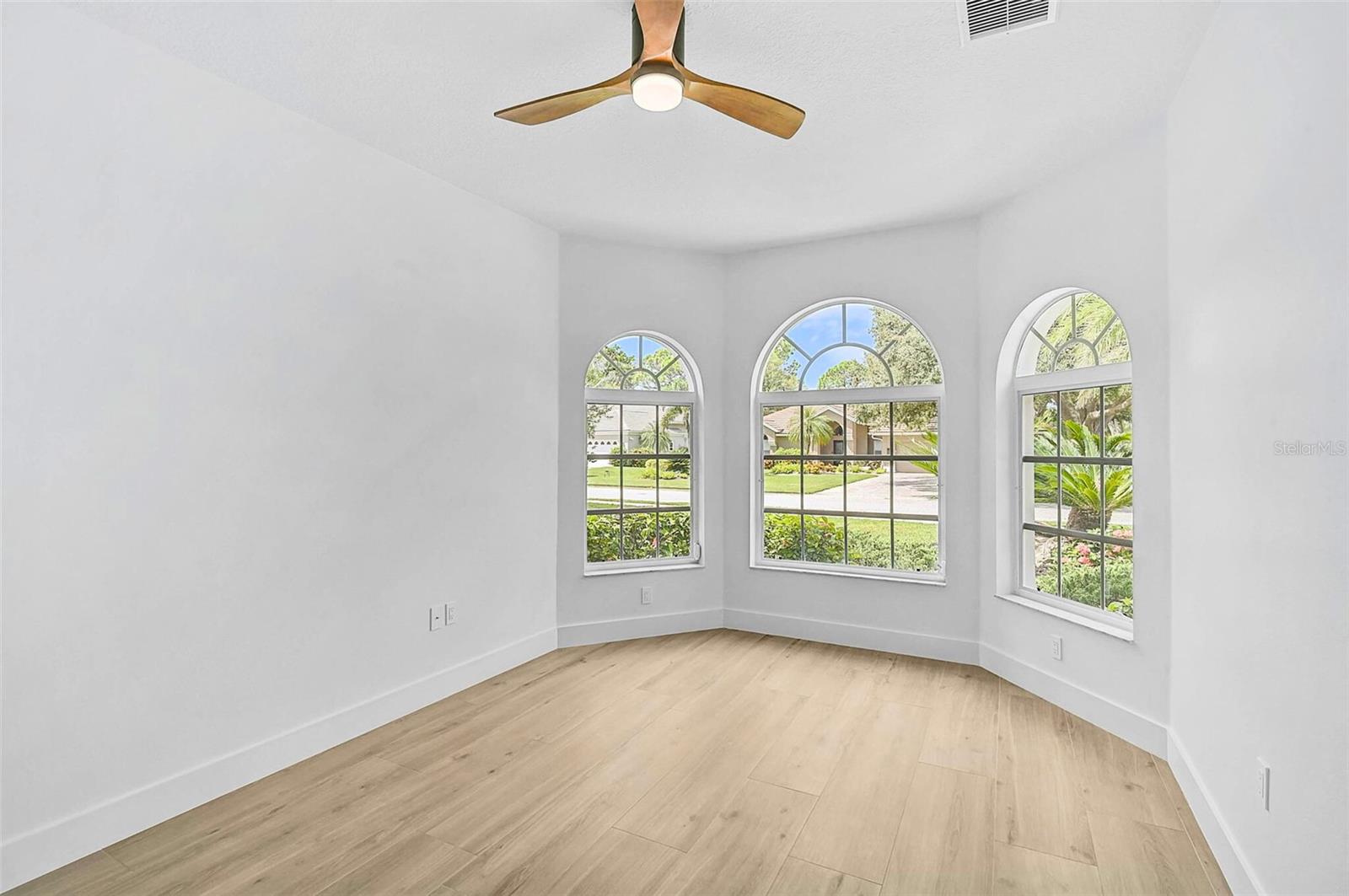 Image 31 of 63 For 2072 Tocobaga Lane