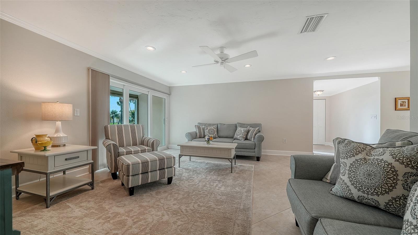 Image 13 of 73 For 204 Hourglass Way V9