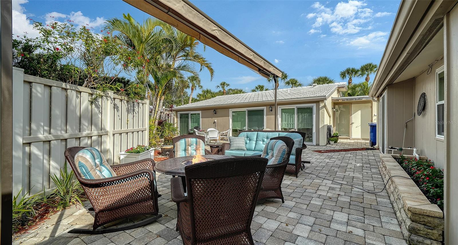 Image 19 of 73 For 204 Hourglass Way V9