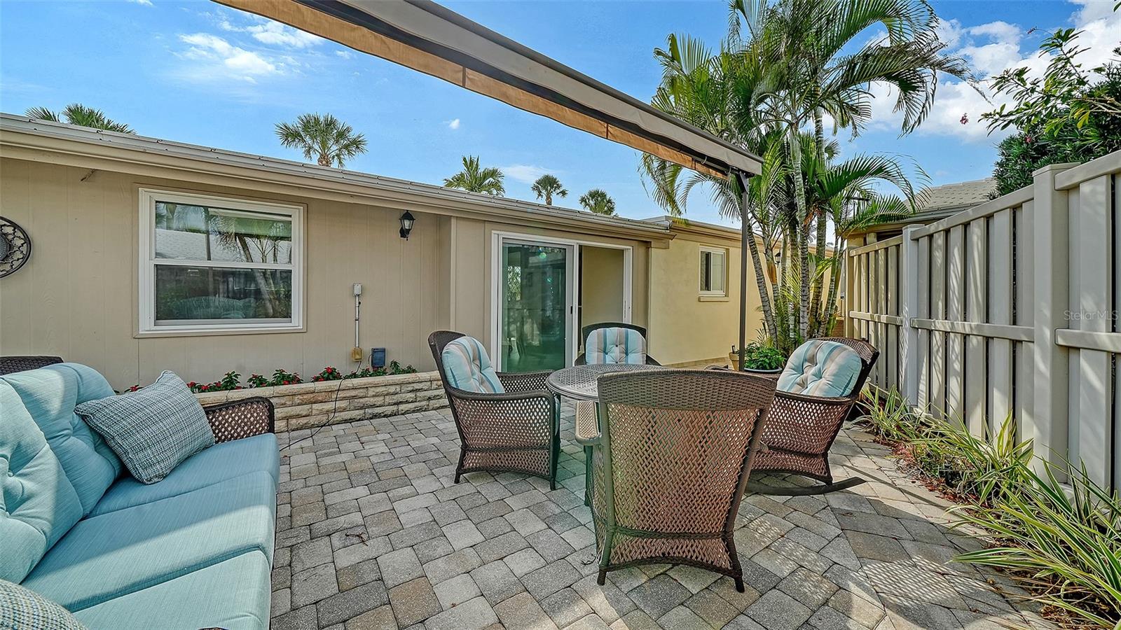 Image 20 of 73 For 204 Hourglass Way V9