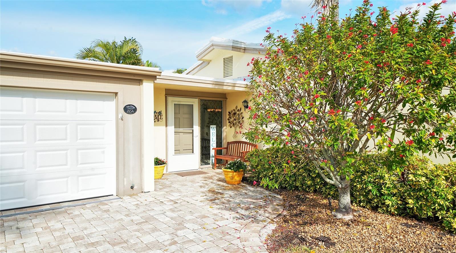 Image 7 of 73 For 204 Hourglass Way V9