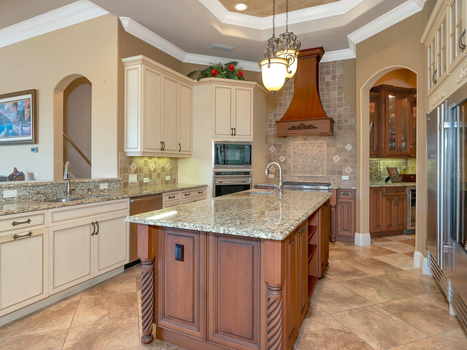 Image 11 of 100 For 8305 Farington Court
