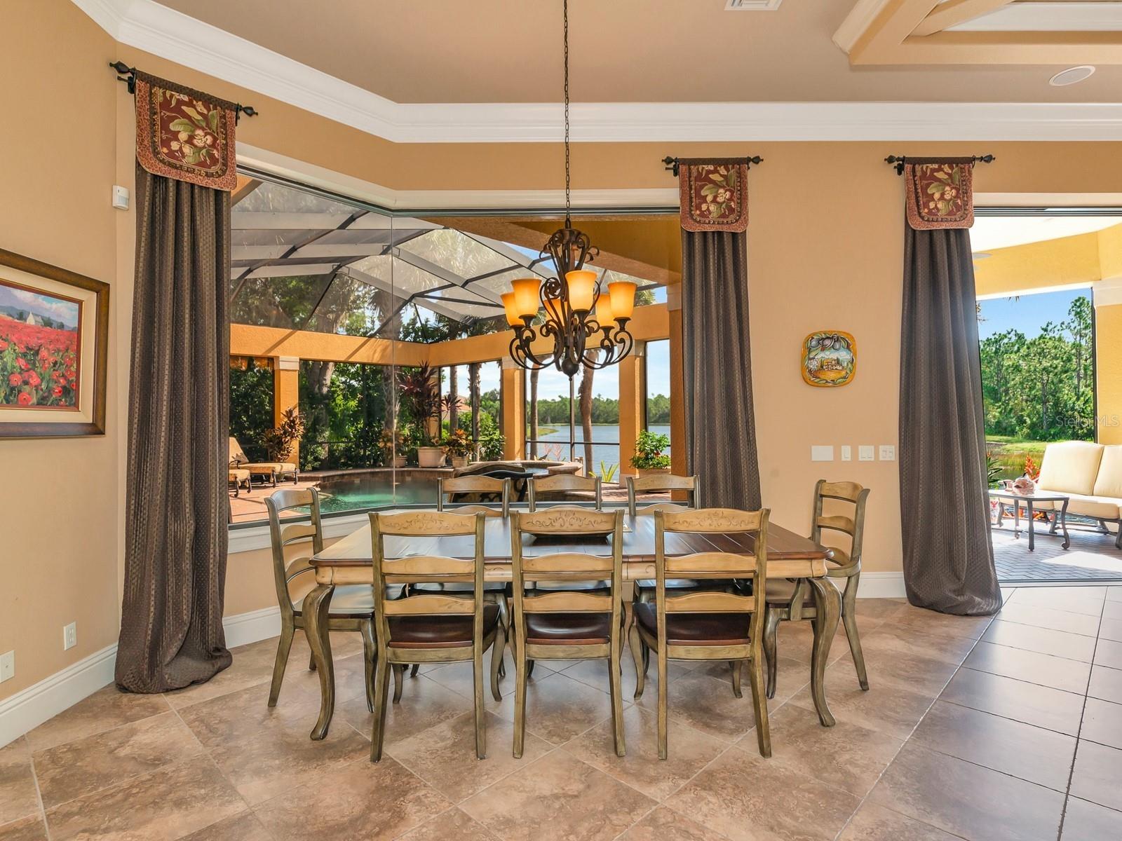 Image 16 of 100 For 8305 Farington Court