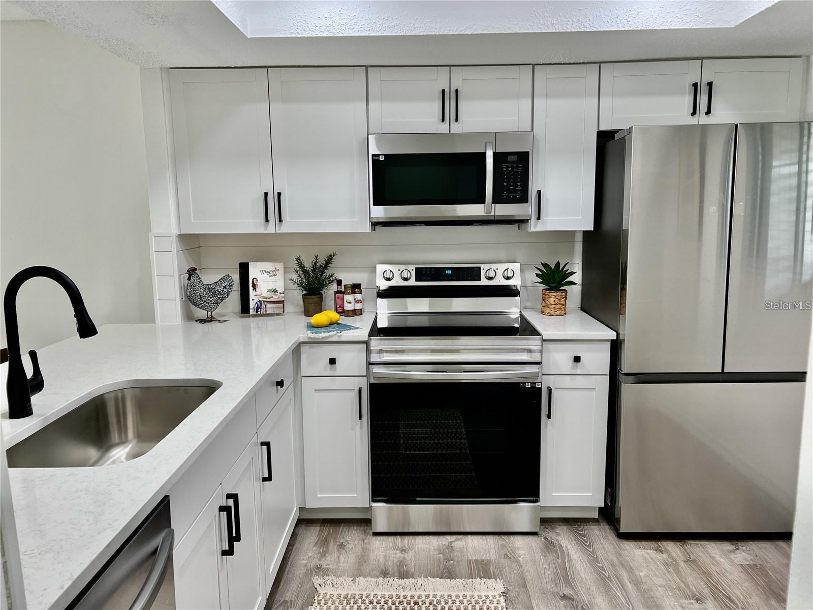 Image 2 of 13 For 3500 Beneva Road 310