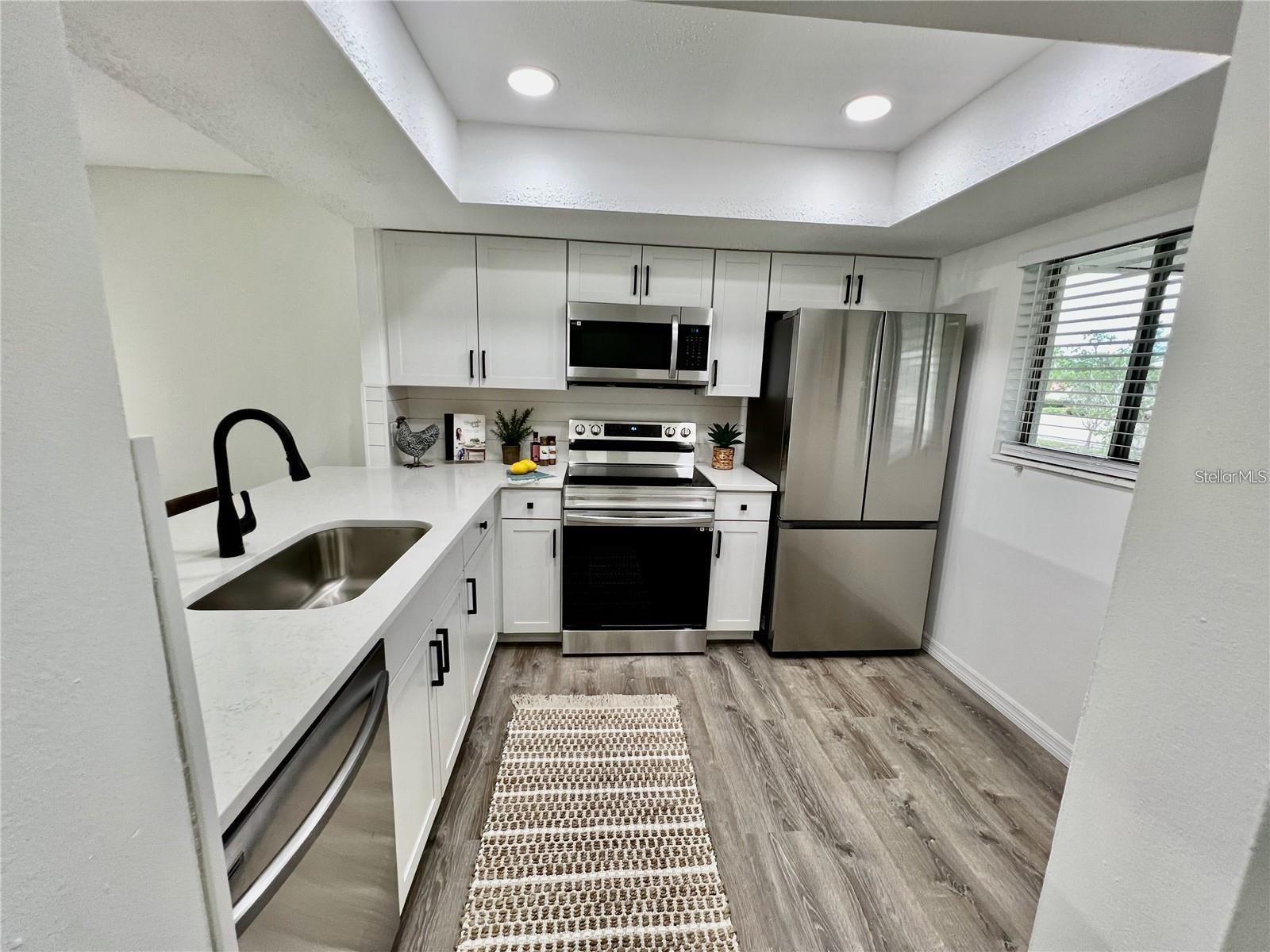 Image 5 of 13 For 3500 Beneva Road 310