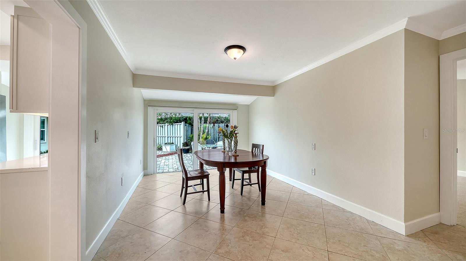 Image 13 of 63 For 206 Hourglass Way V10