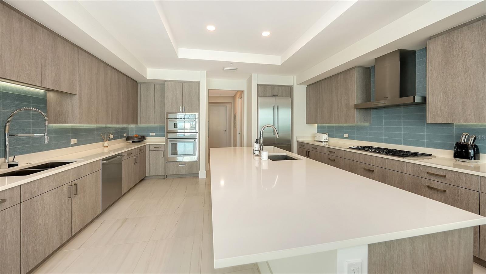 Image 21 of 84 For 540 Tamiami Trail 1702