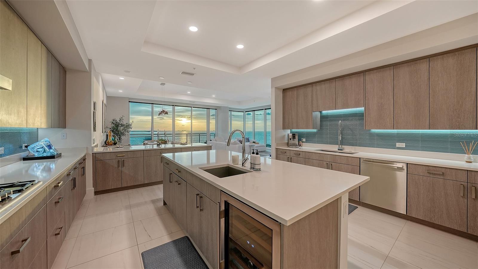 Image 23 of 84 For 540 Tamiami Trail 1702