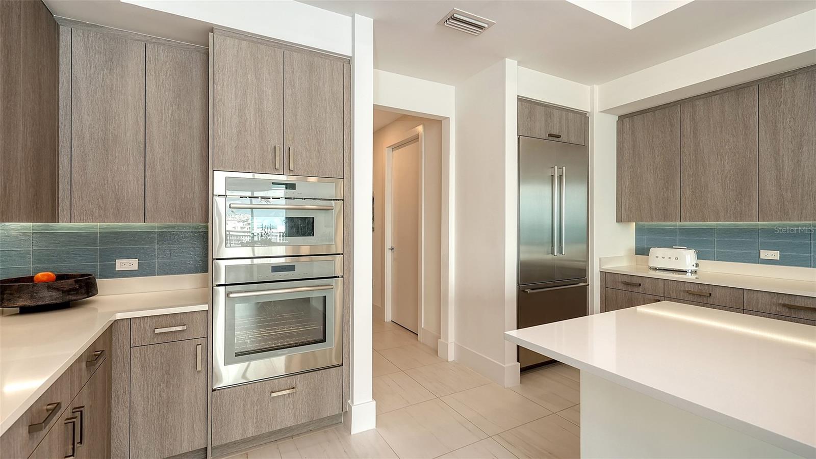 Image 24 of 84 For 540 Tamiami Trail 1702