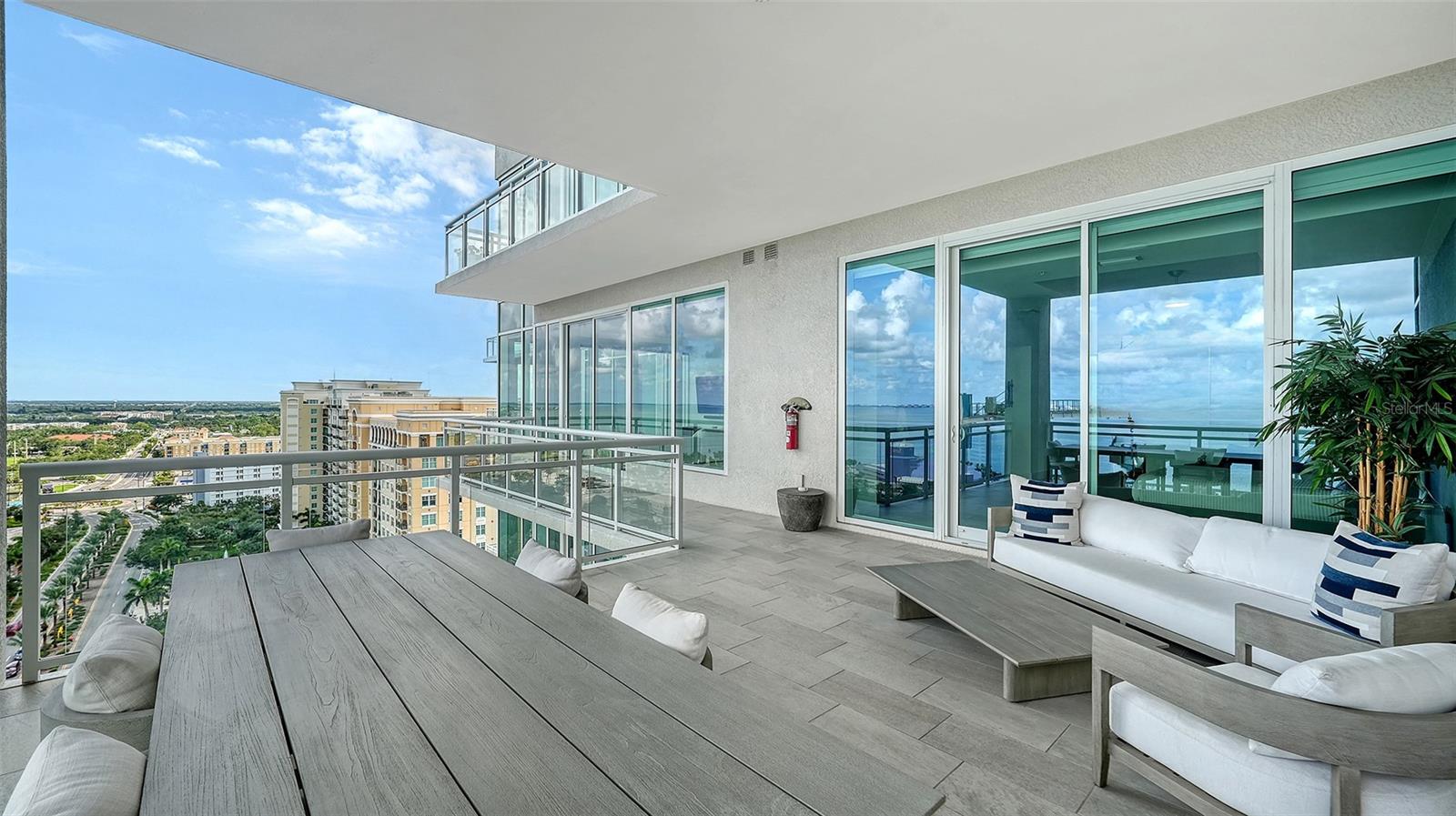 Image 29 of 84 For 540 Tamiami Trail 1702