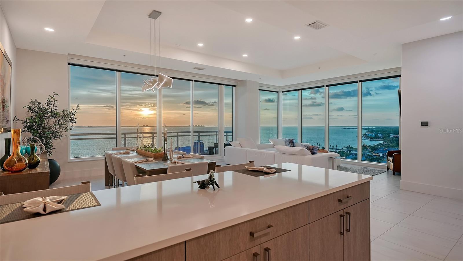 Image 3 of 84 For 540 Tamiami Trail 1702