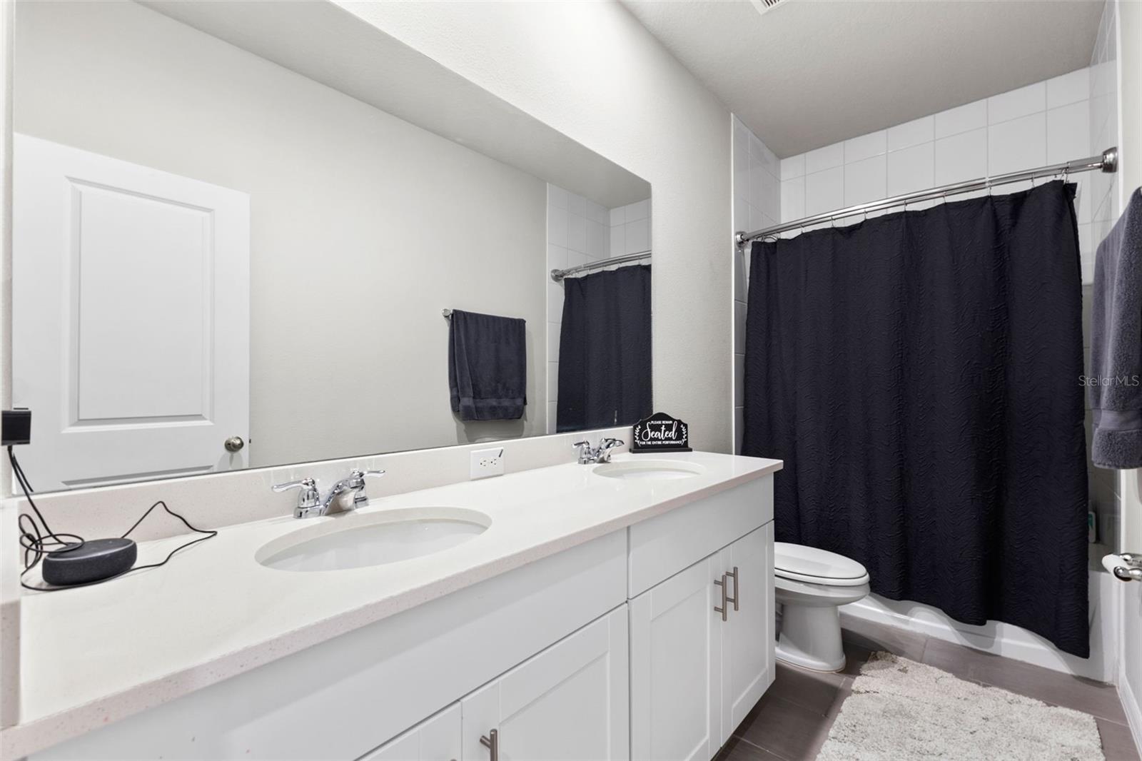 Image 28 of 56 For 5315 Los Robles Court