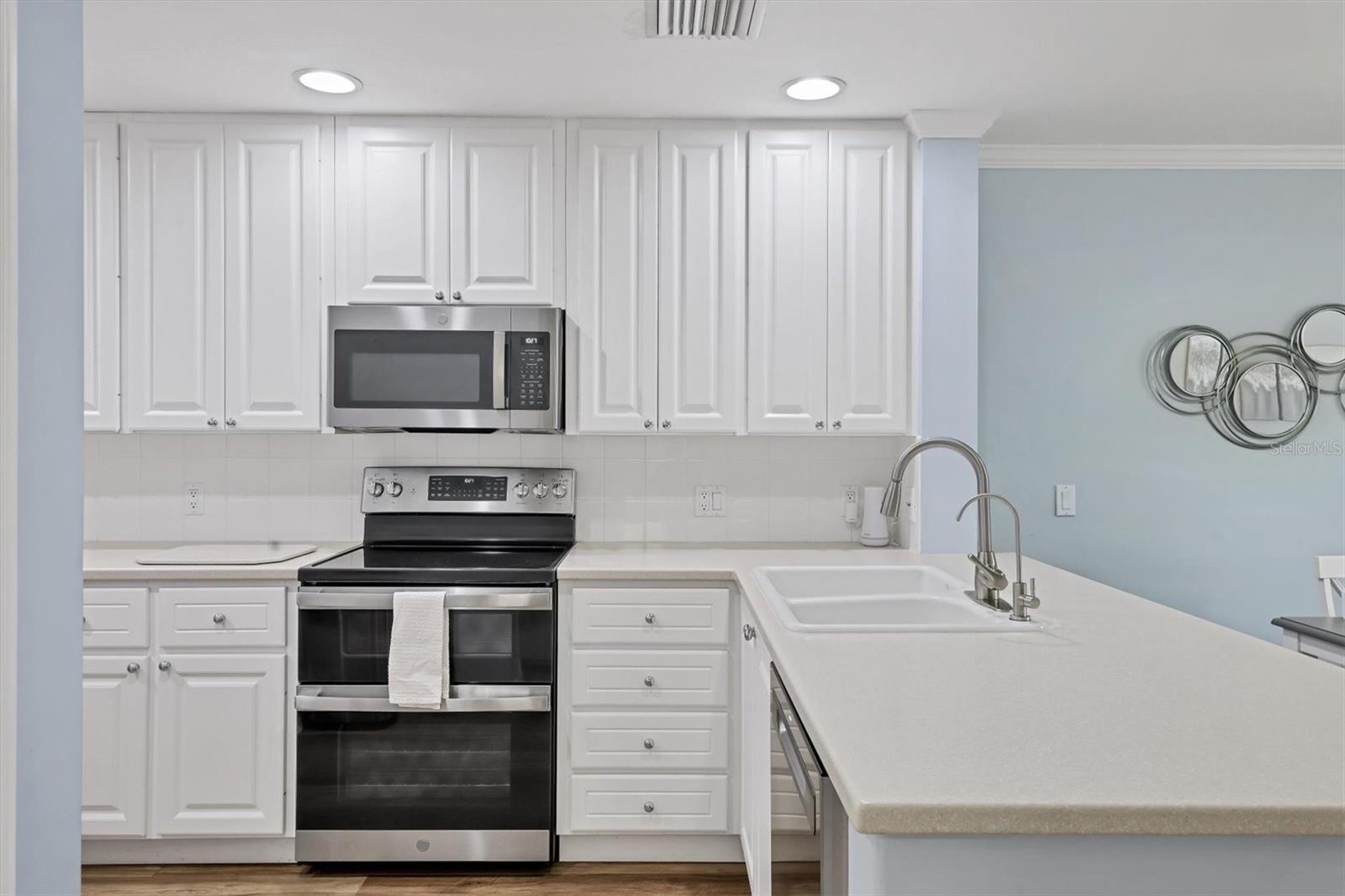 Image 12 of 71 For 7629 Bergamo Avenue