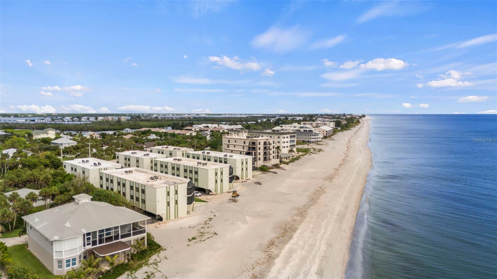Image 23 of 28 For 2810 Beach Road 106