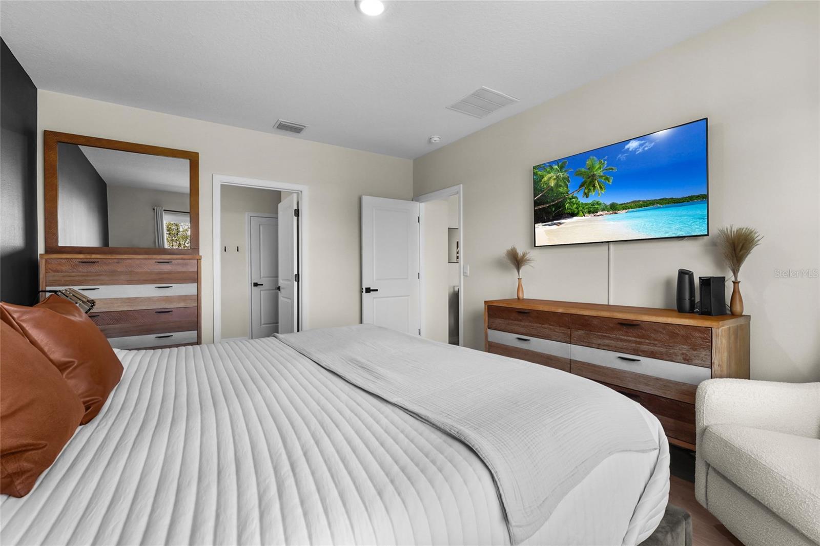 Image 23 of 77 For 17415 Harvest Moon Way