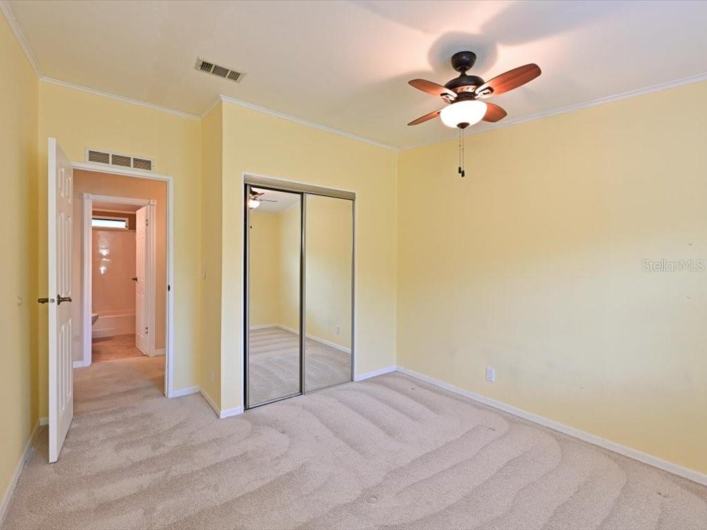 Image 19 of 45 For 5910 Majestic Way