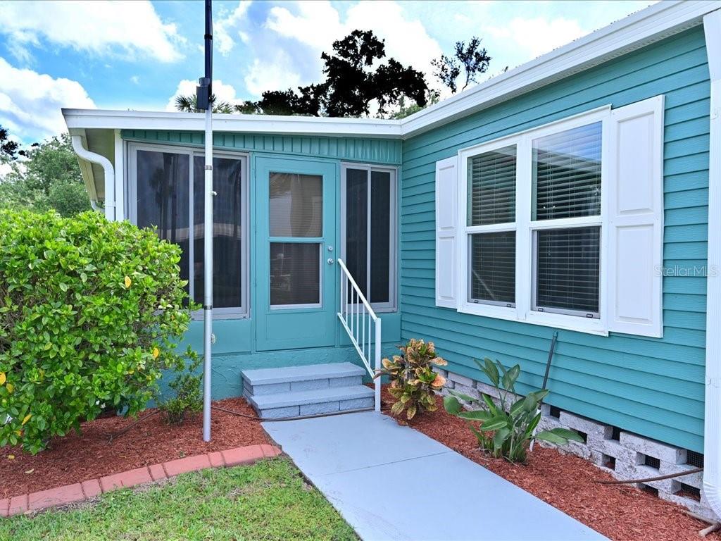Image 35 of 45 For 5910 Majestic Way