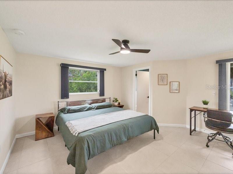 Image 18 of 36 For 4696 Pompano Street